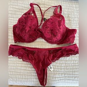 BNWT adore me lingerie set